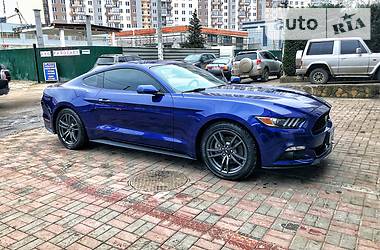 Купе Ford Mustang 2015 в 