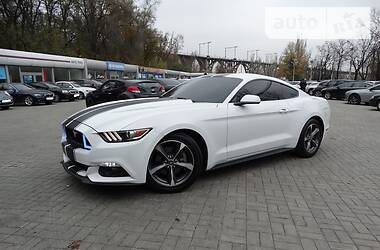 Купе Ford Mustang 2015 в Днепре