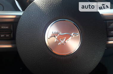 Купе Ford Mustang 2011 в 