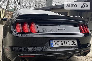 Купе Ford Mustang 2017 в Ужгороде