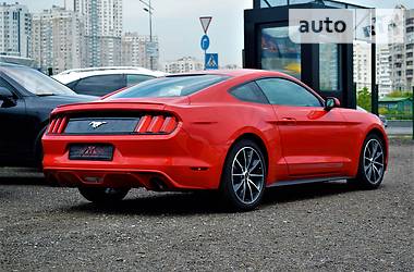 Купе Ford Mustang 2017 в 