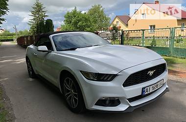 Кабриолет Ford Mustang 2015 в Львове