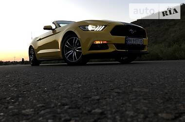 Кабріолет Ford Mustang 2015 в 