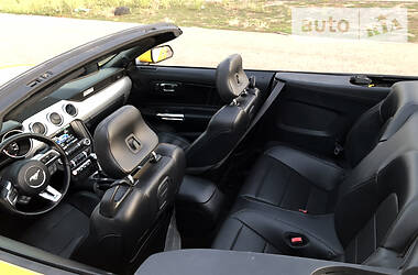 Кабріолет Ford Mustang 2015 в 