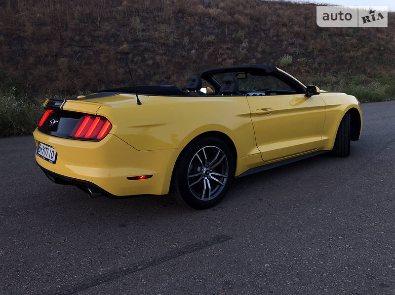 Кабриолет Ford Mustang 2015 в Одессе