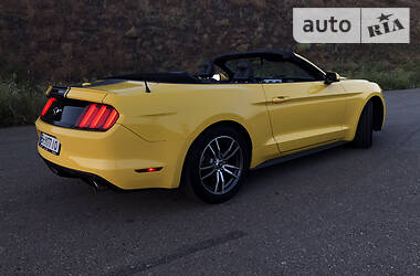 Кабріолет Ford Mustang 2015 в 