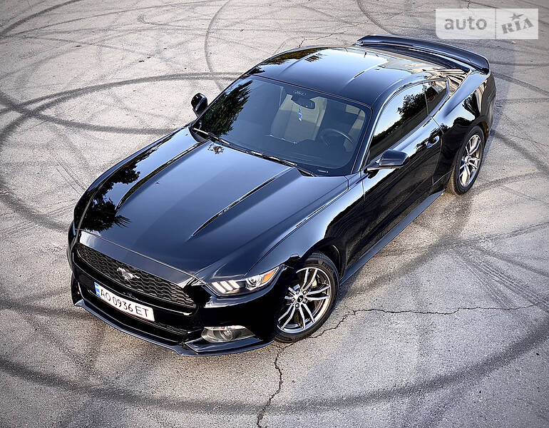 Купе Ford Mustang 2016 в Ужгороді