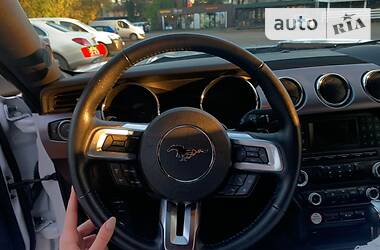 Купе Ford Mustang 2016 в Львові