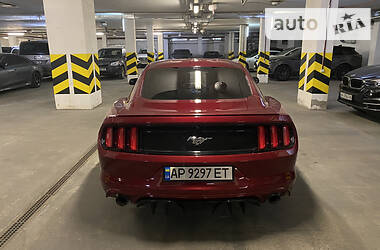 Купе Ford Mustang 2015 в Киеве