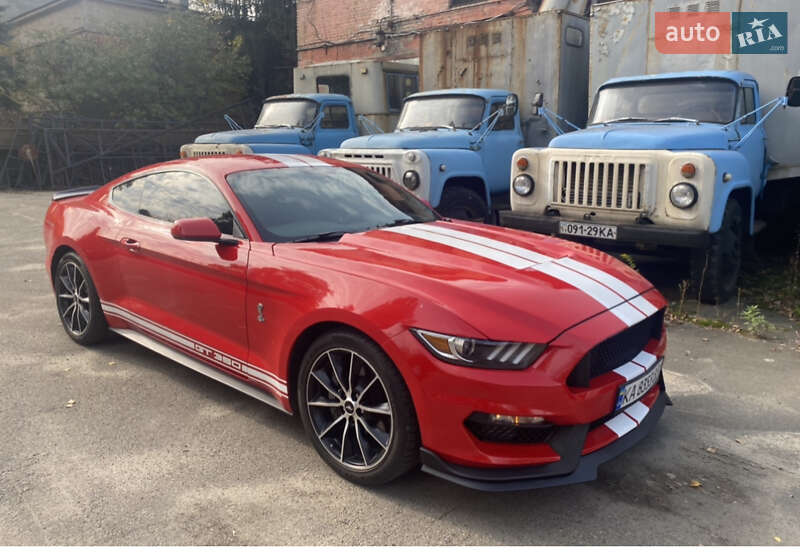 Купе Ford Mustang 2016 в Киеве