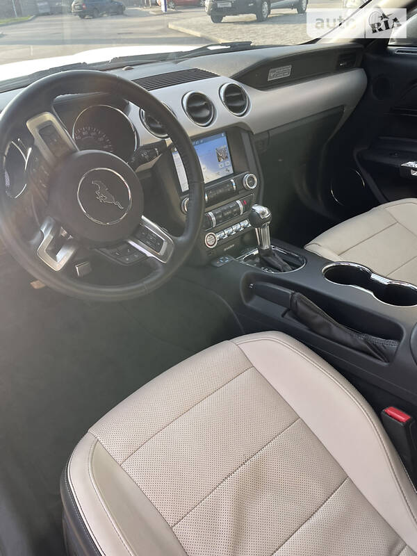 Кабриолет Ford Mustang 2016 в Днепре