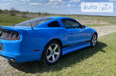 Купе Ford Mustang 2012 в Днепре