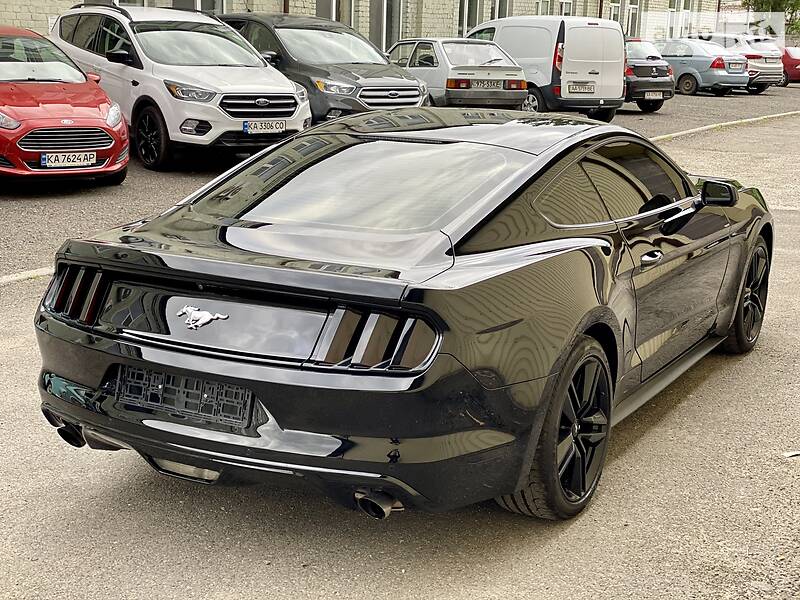 Купе Ford Mustang 2017 в Киеве