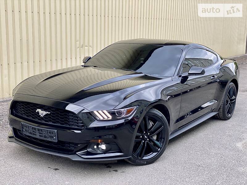 Купе Ford Mustang 2017 в Киеве
