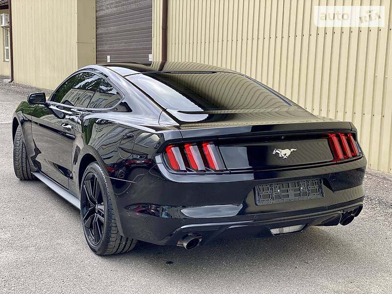 Купе Ford Mustang 2017 в Киеве