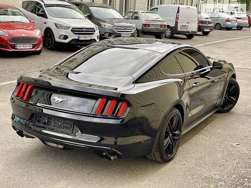 Купе Ford Mustang 2017 в Киеве