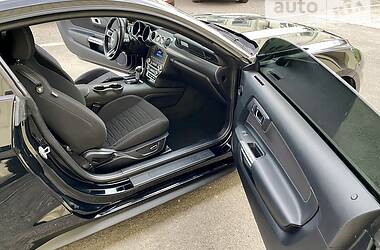 Купе Ford Mustang 2017 в 