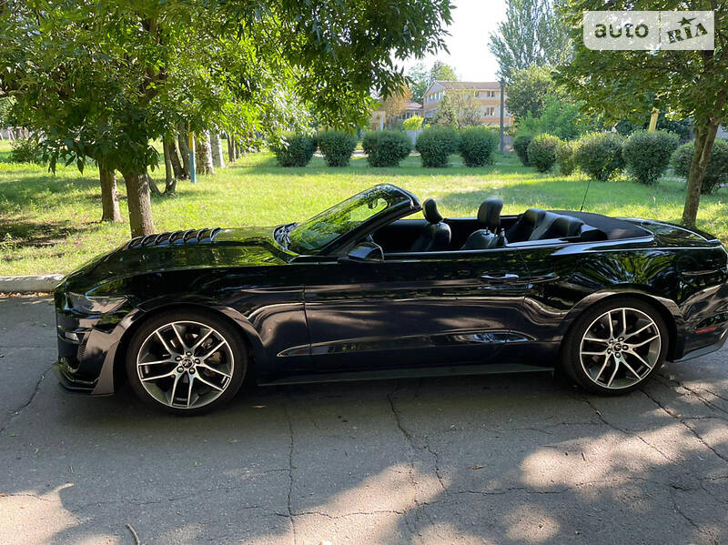 Кабріолет Ford Mustang 2015 в Кропивницькому