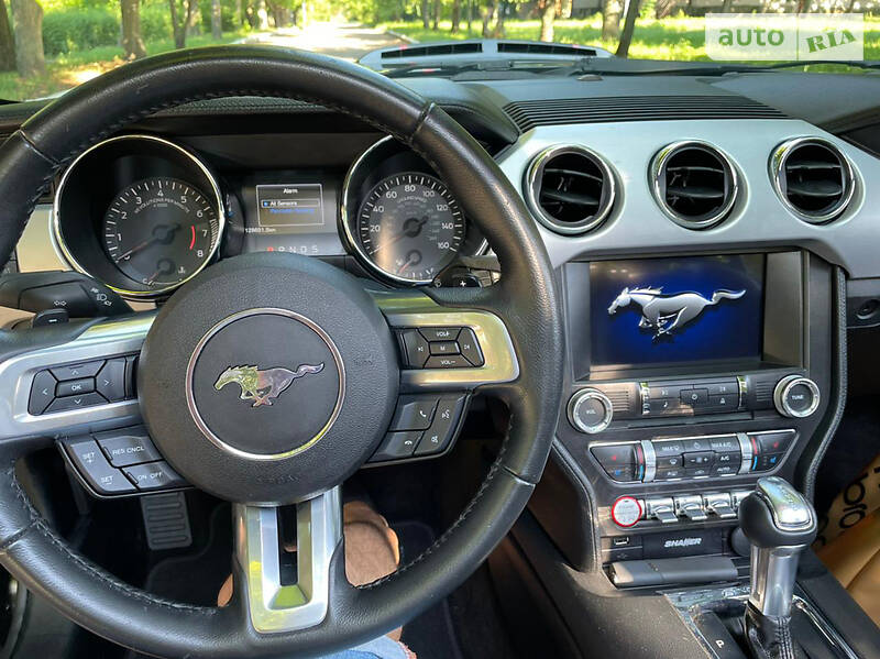 Кабріолет Ford Mustang 2015 в Кропивницькому