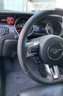Купе Ford Mustang 2014 в 