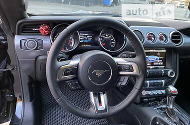 Купе Ford Mustang 2014 в 