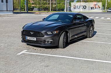 Купе Ford Mustang 2015 в Львове