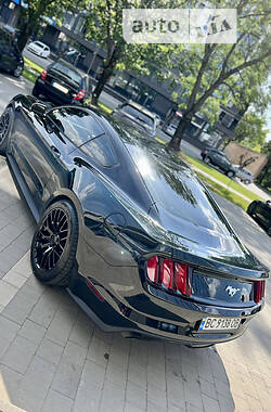 Купе Ford Mustang 2015 в Ужгороді