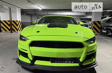 Купе Ford Mustang 2019 в Киеве