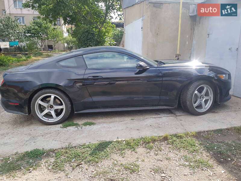 Купе Ford Mustang 2015 в Одессе