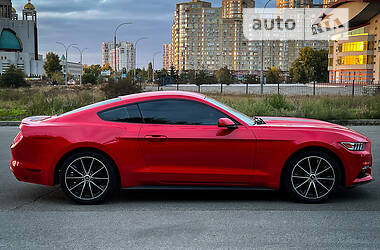 Купе Ford Mustang 2016 в 