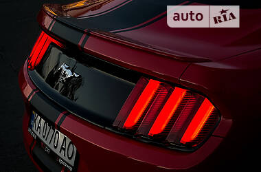 Купе Ford Mustang 2016 в 