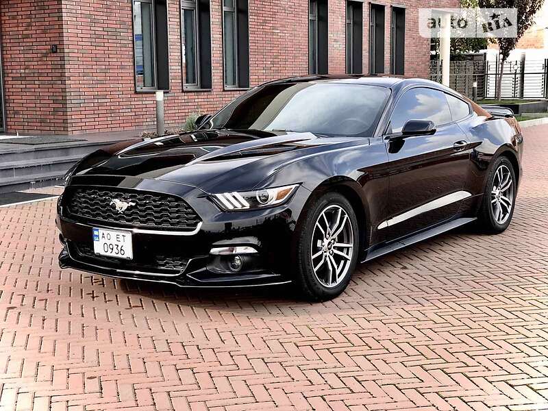 Купе Ford Mustang 2016 в Берегово