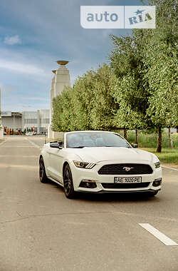 Кабриолет Ford Mustang 2016 в Днепре