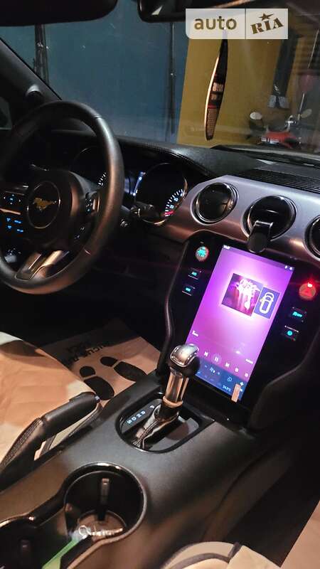 Купе Ford Mustang 2016 в Берегово