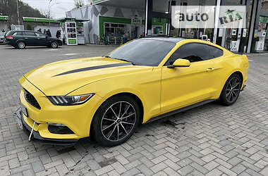 Купе Ford Mustang 2016 в Чернівцях