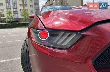 Купе Ford Mustang 2014 в 