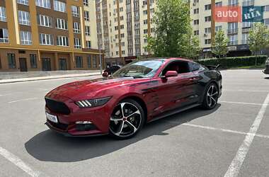 Купе Ford Mustang 2014 в 