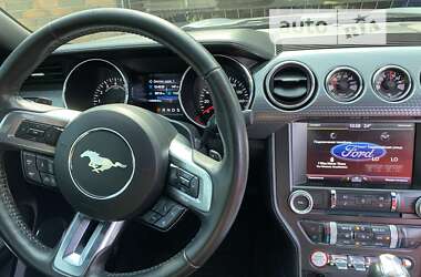 Купе Ford Mustang 2014 в Краснограде