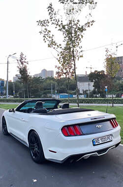 Кабриолет Ford Mustang 2016 в Днепре