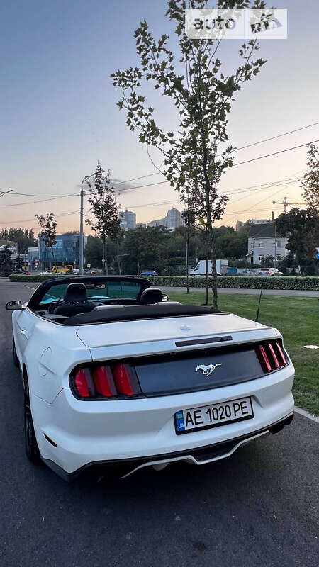 Кабриолет Ford Mustang 2016 в Днепре