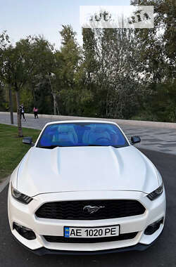 Кабриолет Ford Mustang 2016 в Днепре