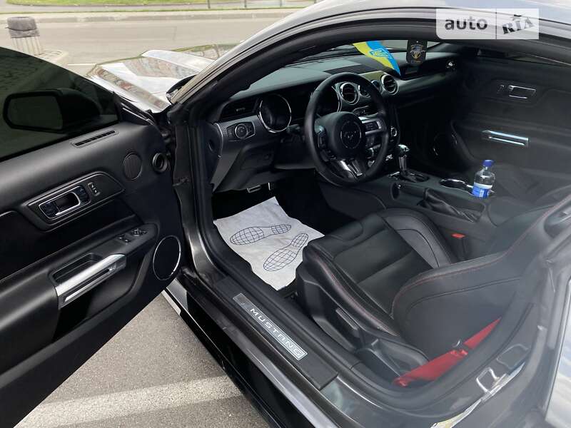 Купе Ford Mustang 2015 в Киеве