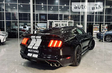 Купе Ford Mustang 2017 в 