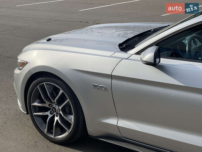 Кабриолет Ford Mustang 2016 в Одессе