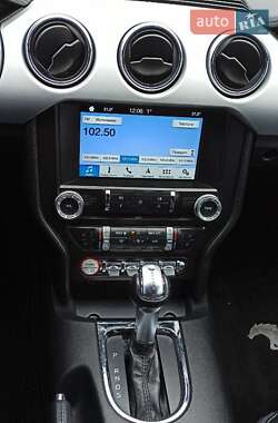 Купе Ford Mustang 2015 в Днепре