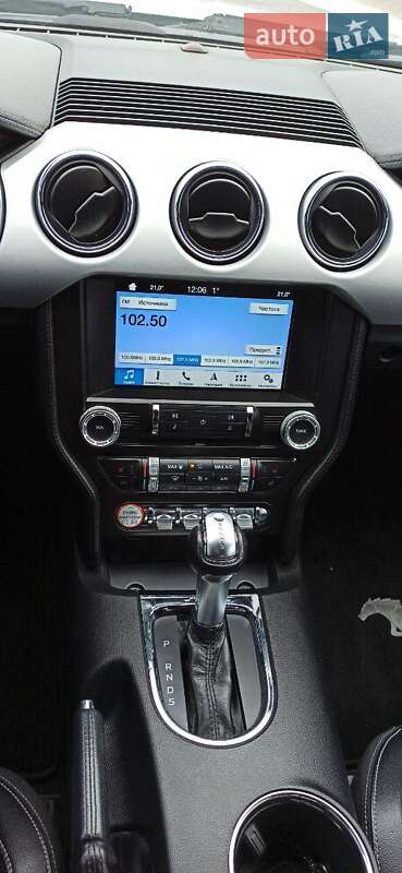 Купе Ford Mustang 2015 в Днепре