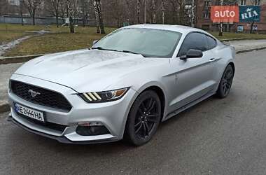 Купе Ford Mustang 2015 в Днепре