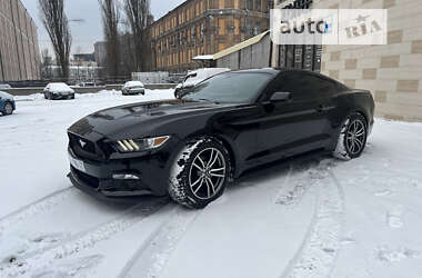 Купе Ford Mustang 2017 в Киеве