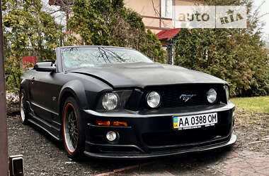 Кабріолет Ford Mustang 2006 в Києві