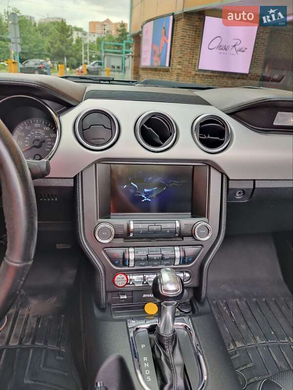Кабриолет Ford Mustang 2016 в Одессе